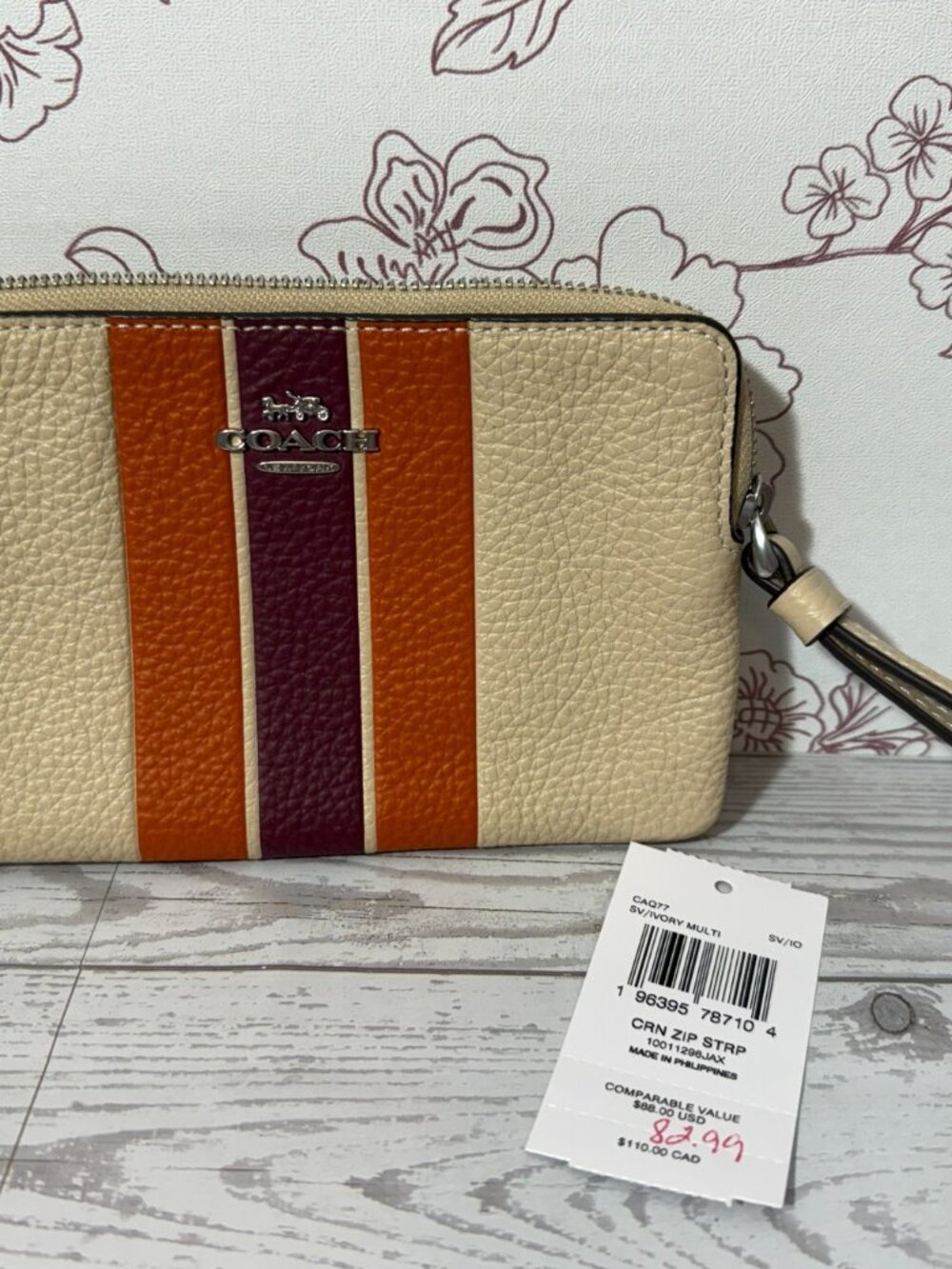 Coach Corner Zip Wristlet in Signature Canvas with Stripe CAQ77 - Picture 2 of 6